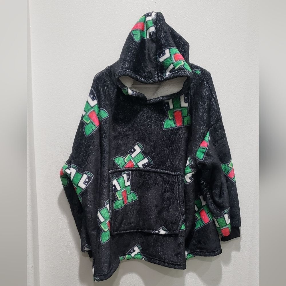 Extra soft oversized  fleece hoodie juniors medium